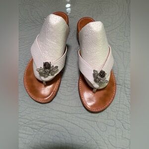 Chic White Sandals with Bee Embellishment by Juno Shoe Girl Size 7/37